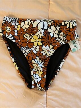 High-Waist Floral Bikini Bottoms in Brown & White